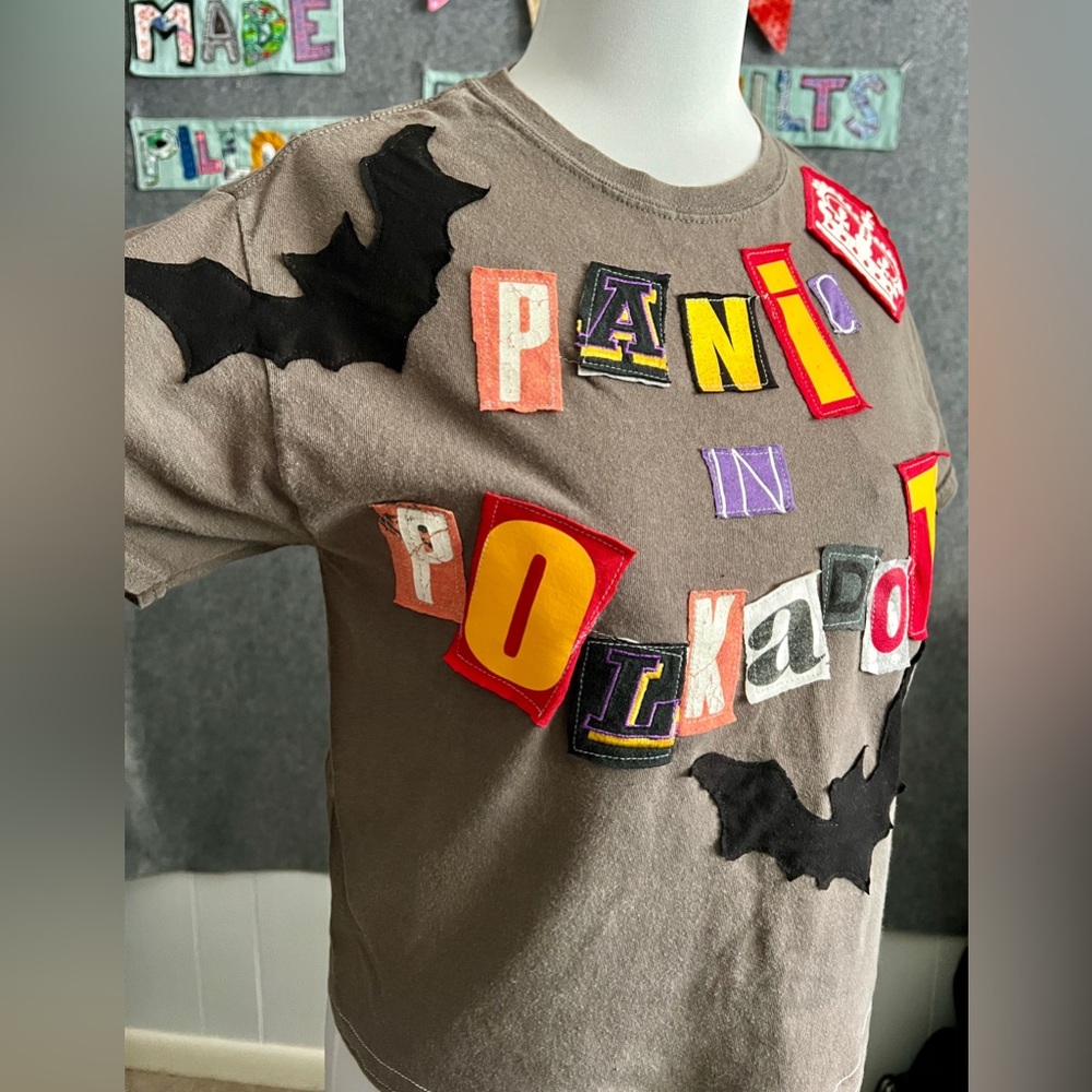 Bats Dark Grey Crop Tee